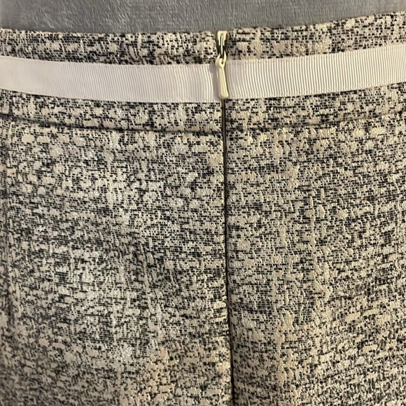 Holiday Sparkle! J Crew silver tweed pencil skirt - Picture 2 of 4